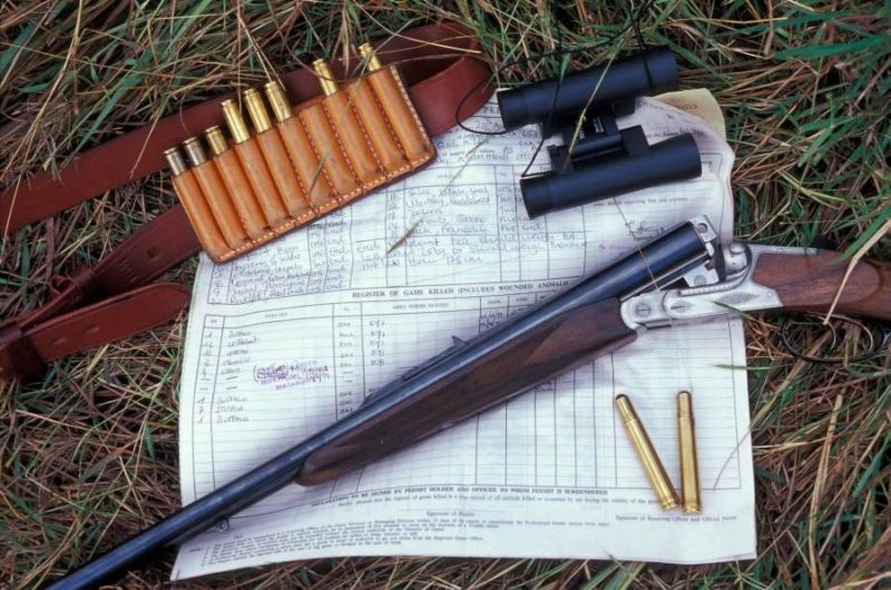 Vicepreşedintele unei asociaţii de vânătoare, cercetat de poliţişti