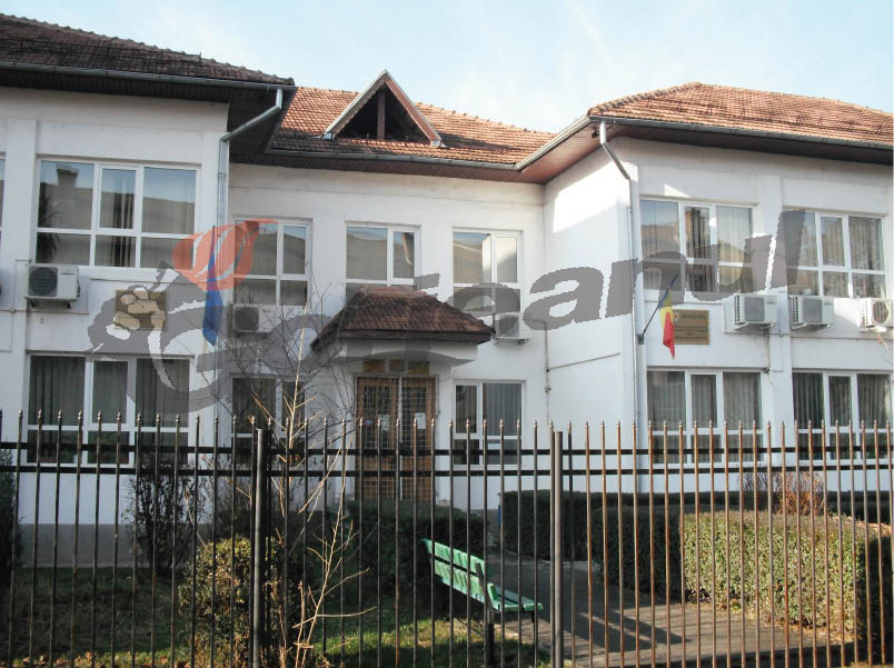 Peste 100 de job-uri, în plan local