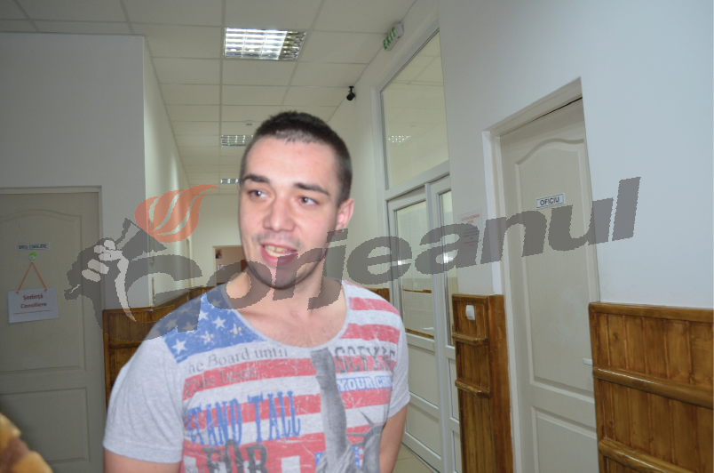 A renăscut după o cădere în gol de la etajul 12