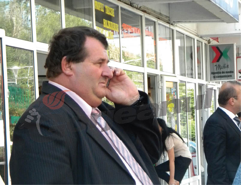 Gura târgului – Petrescu şi-a băgat, strategic, fratele sub aripa lui Funar