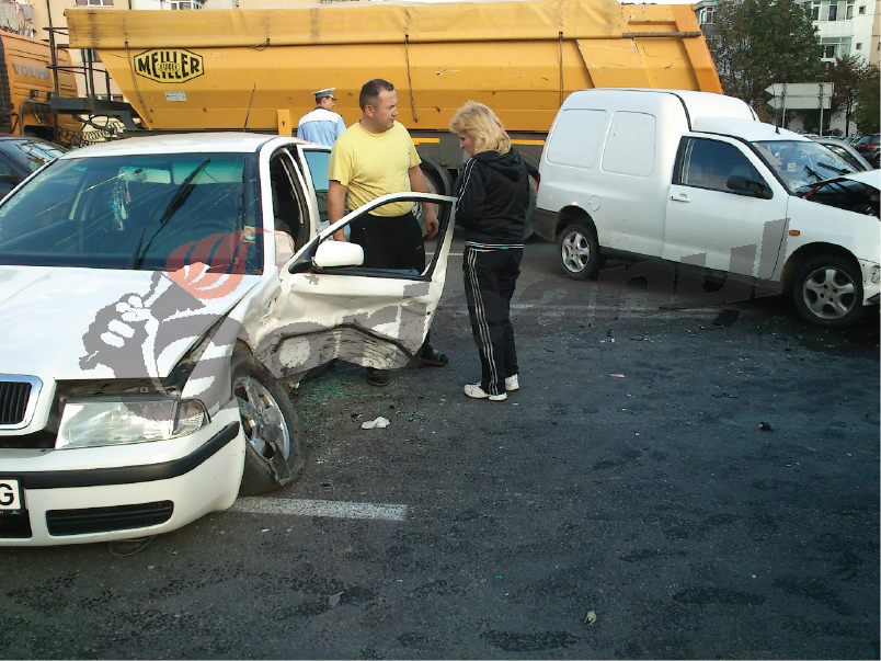Accident cu trei răniţi la Târgu Jiu