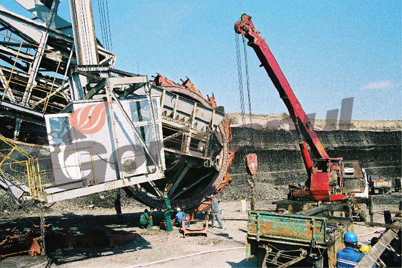 UMC Berbeşti, sub ancheta poliţiei pentru un utilaj din Gorj