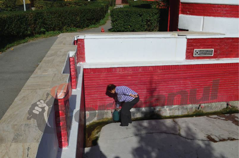 În buricul Târgului – Interesele administratorului Pârvoaică au lăsat câteva apartamente fără apă