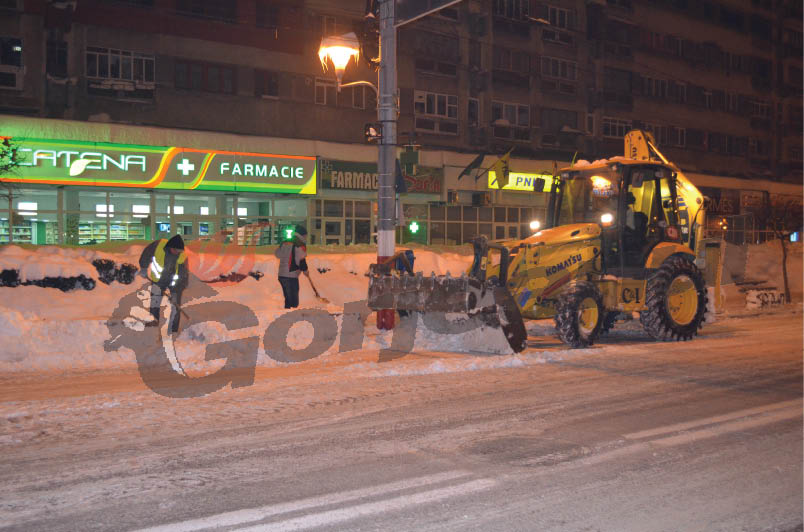Tone de material antiderapant, pe străzile municipiului