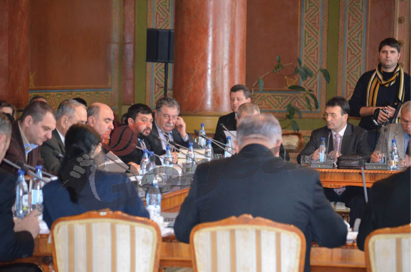 Opoziţia, revoltată în şedinţa CJ Gorj