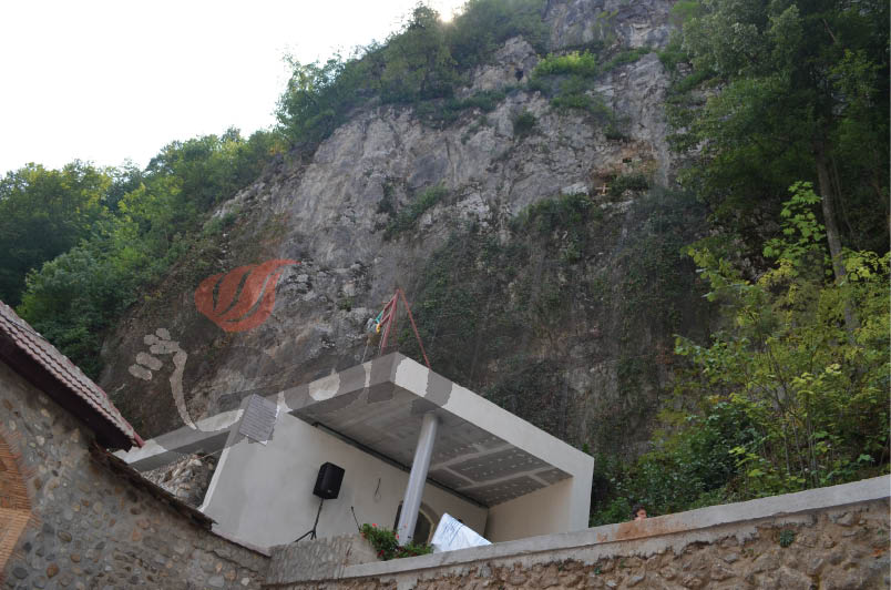 Isărescu a cimentat actul de fundaţie în temelia Muzeului Tezaurului de la Tismana