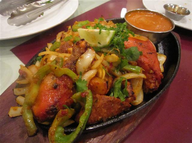 Norvegienii caută bucătari specializaţi în preparate indiene la Gorj