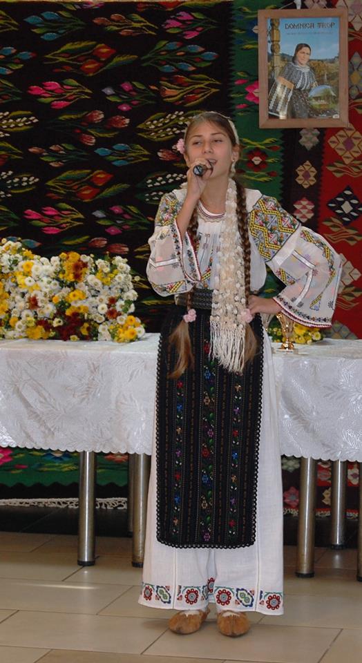 Trofeul Festivalului Copiilor „Domnica Trop”, câştigat de o târgujiancă
