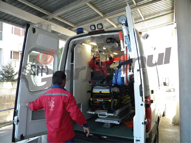 Patru maşini, implicate într-un accident pe Bulevardul Ecaterina Teodoroiu