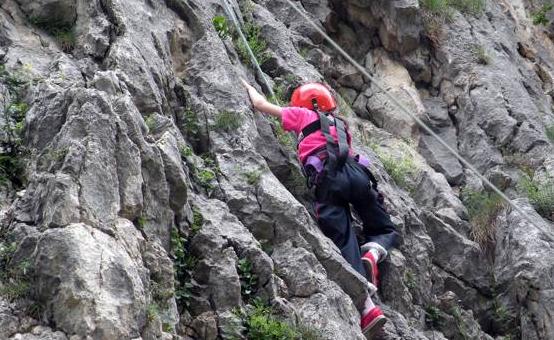 Salvamont Gorj organizează „Ziua Turismului de Aventură”