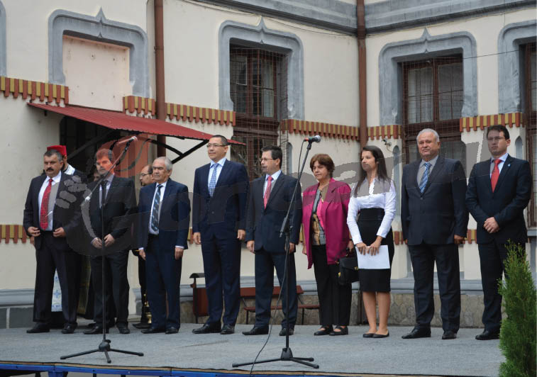 11:35 – Ponta a deschis anul şcolar la CNTV