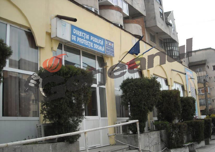 100 de târgujieni iau masa la Cantina de Ajutor Social