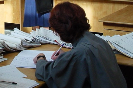 Grefierii protestează pe termen nelimitat