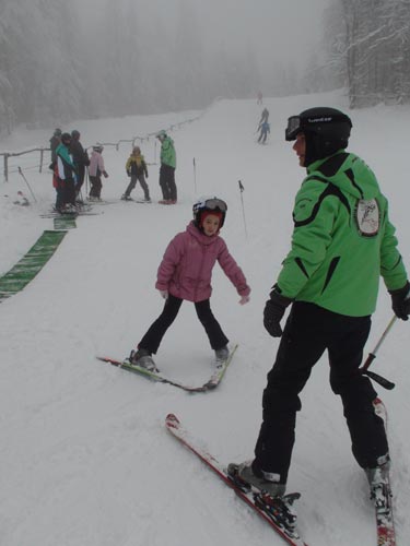 38 de monitori de schi au dat examen la Rânca