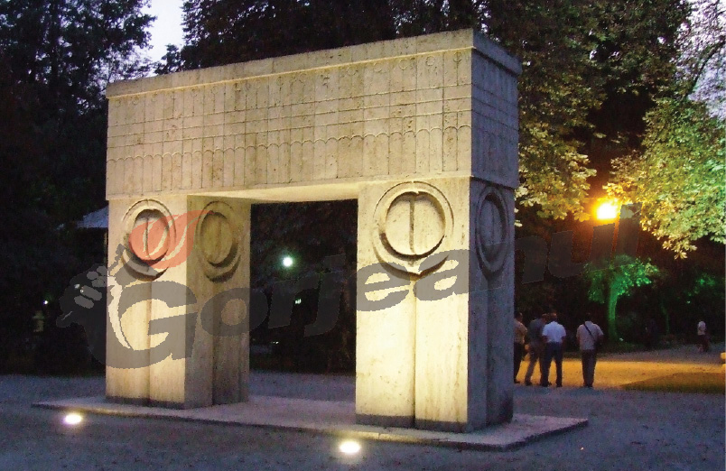 Restaurarea Porţii Sărutului s-a finalizat