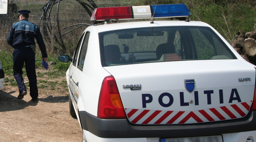 Instructor auto, sancţionat cu dosar penal