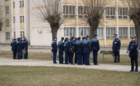 28 de gorjeni, admişi la şcolile de agenţi de poliţie