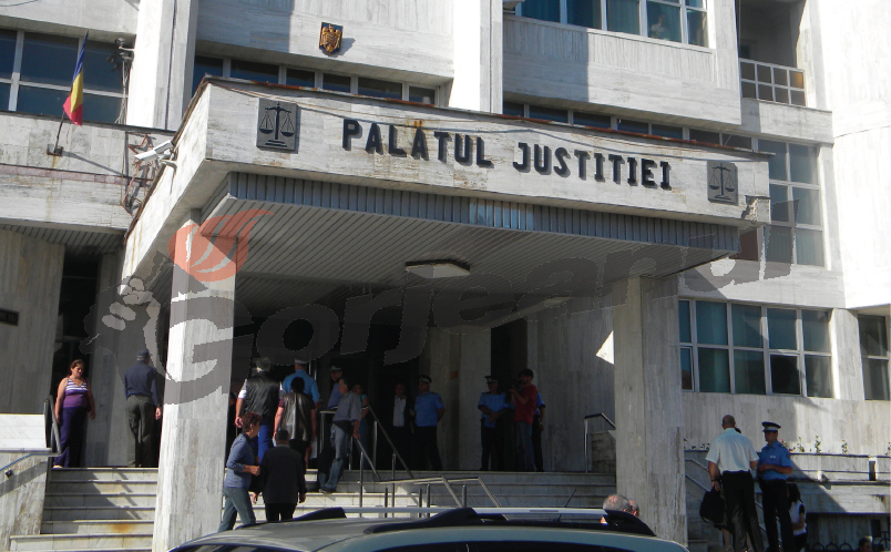 Zeci de romi din Meteor și Strehaia, trimiși în judecată de procurorii DIICOT