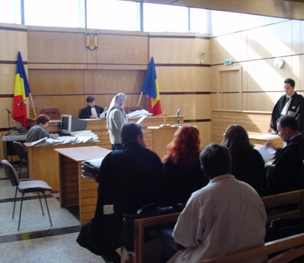 Trei gorjeni, admişi la Şcoala Naţională de Grefieri