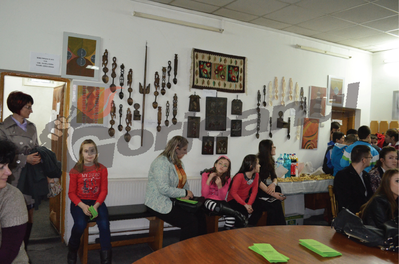 Premii pentru micii artişti de la femeile social democrate din municipiu