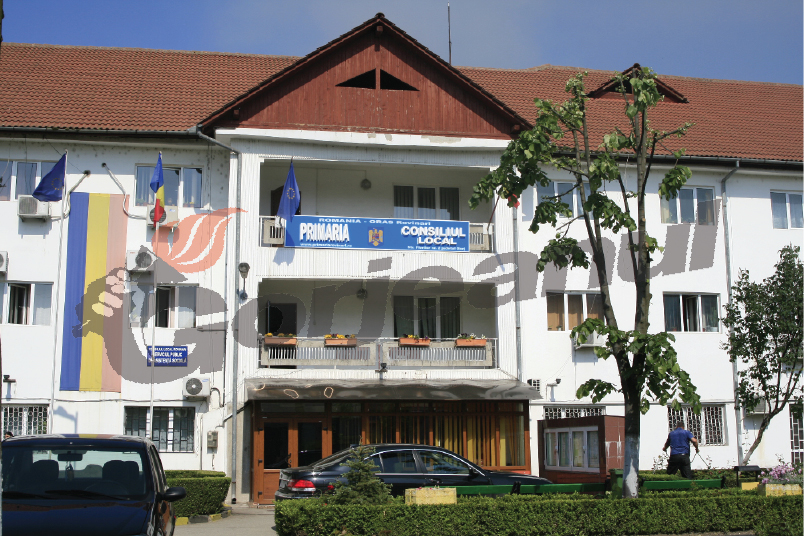 Trei primării date în judecată pentru neplata gunoiului