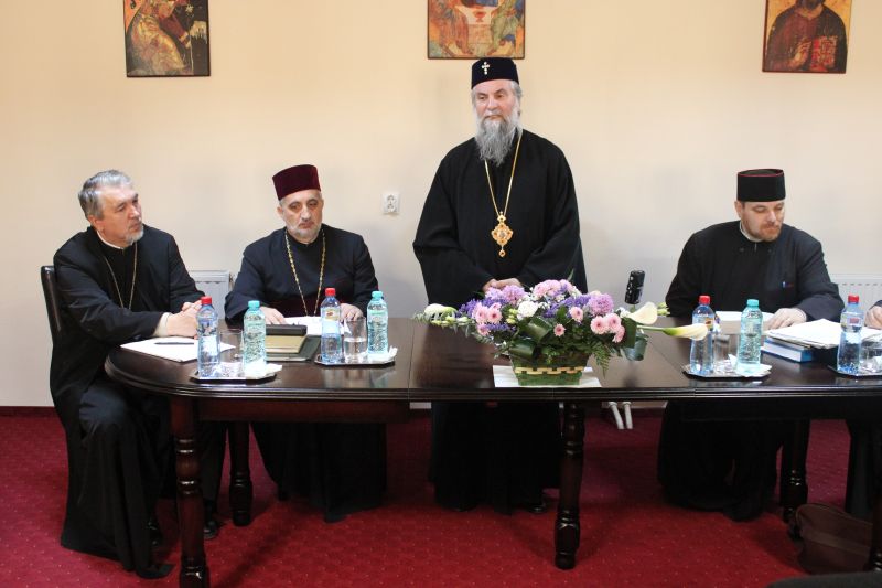 Preoţi gorjeni, la Adunarea generală CAR din Mitropolia Olteniei