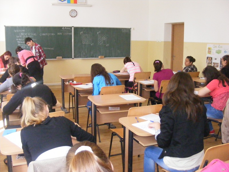 Doi elevi gorjeni, calificaţi la faza naţională a concursului „Cultură şi spiritualitate românească”