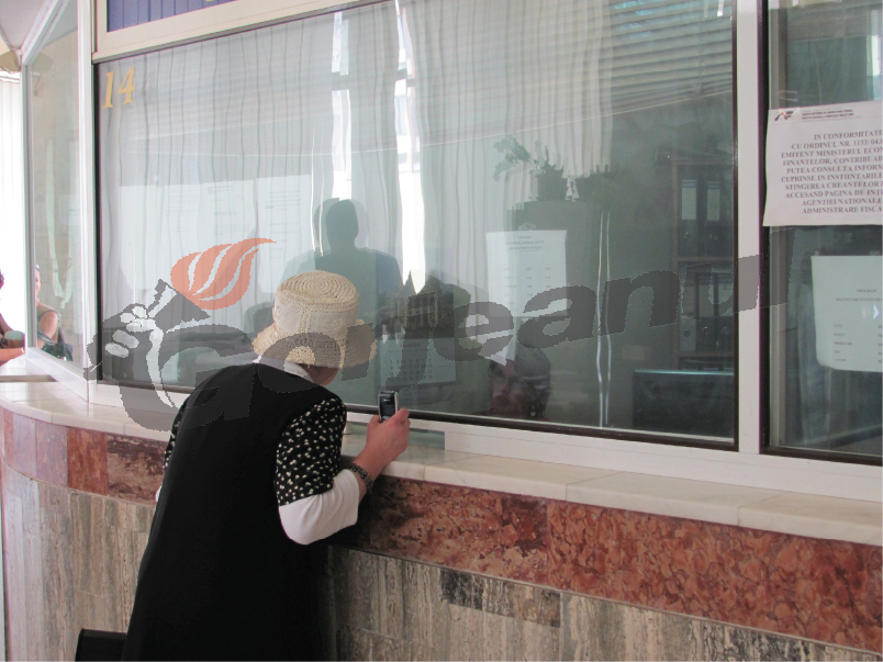 Fiscul gorjean a încasat „taxă pe stâlp” de aproape 300.000 de lei