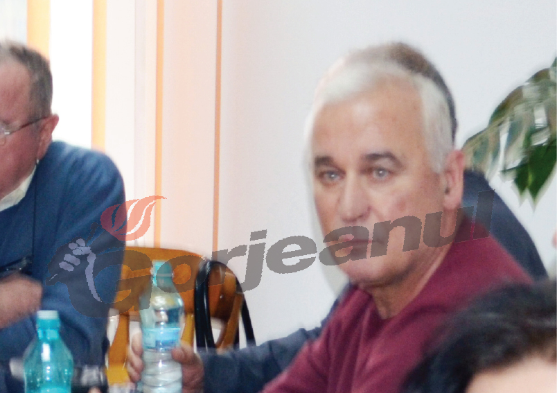 Gura târgului – Doctorii Ghiorghiţoiu şi Bozdog, pleacă din SJU