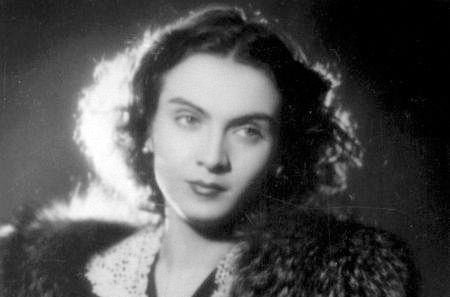 Maria Tănase a fost un stejar cu rădăcini înfipte adânc în pământul României, nu pasăre călătoare(I)