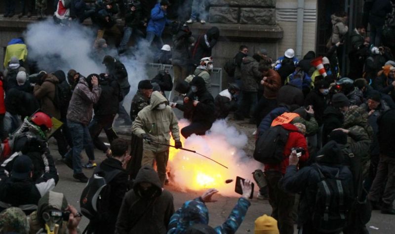 Infernul POLITICULUI – cazul Ucrainean