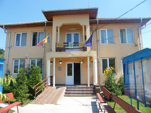 Posturi la primăriile Stejari şi Polovragi, scoase la concurs