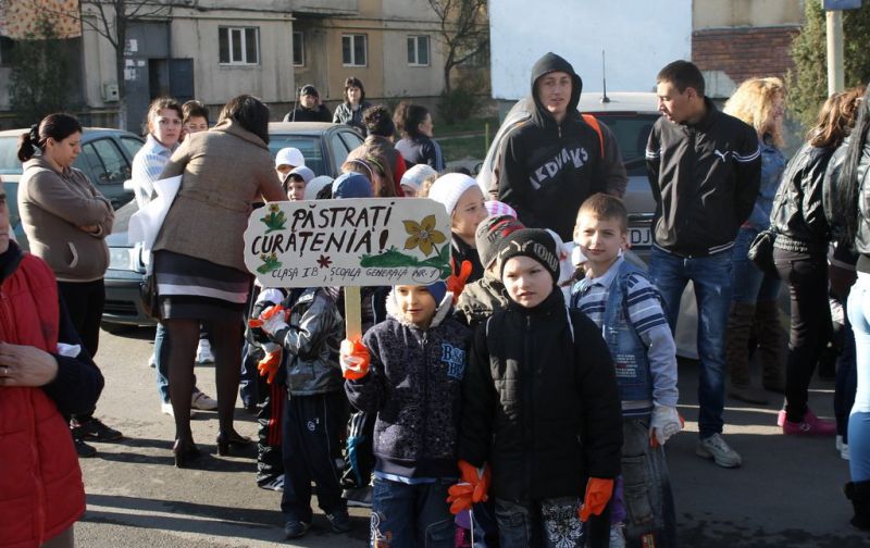 ONG-urile, invitate să se implice în programul „Şcoala altfel”