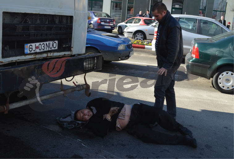 Angajatul de la Edilitara Târgu-Jiu, cu trei coaste rupte în urma accidentului