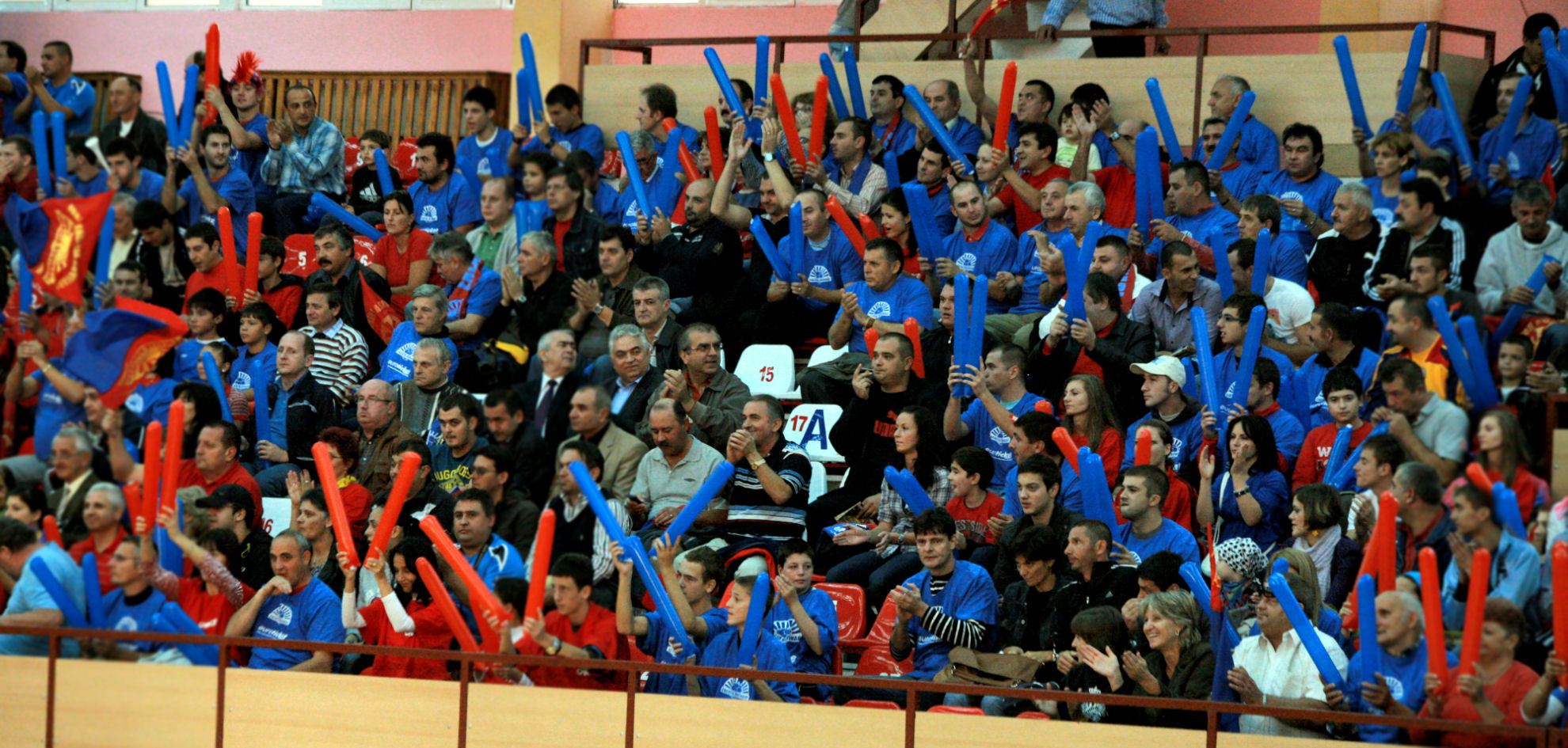 CS Energia-spectatori in tribuna