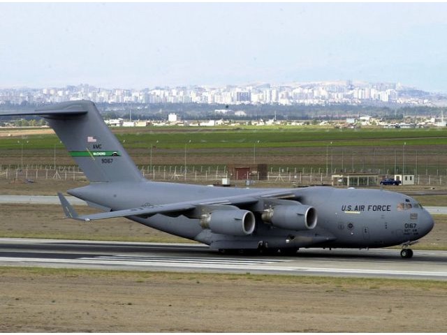 Avion US Forces la Mihail Kogalniceanu