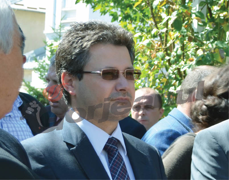 Costoiu îşi depune candidatura la Senat sâmbătă