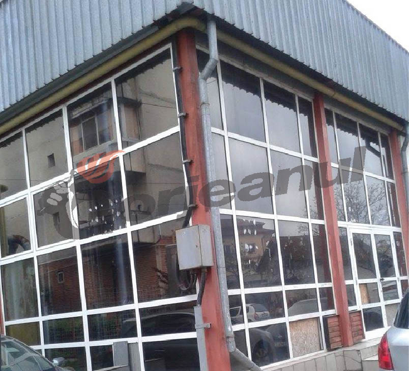 Fosta centrală de cartier din strada Revoluţiei, scoasă la licitaţie