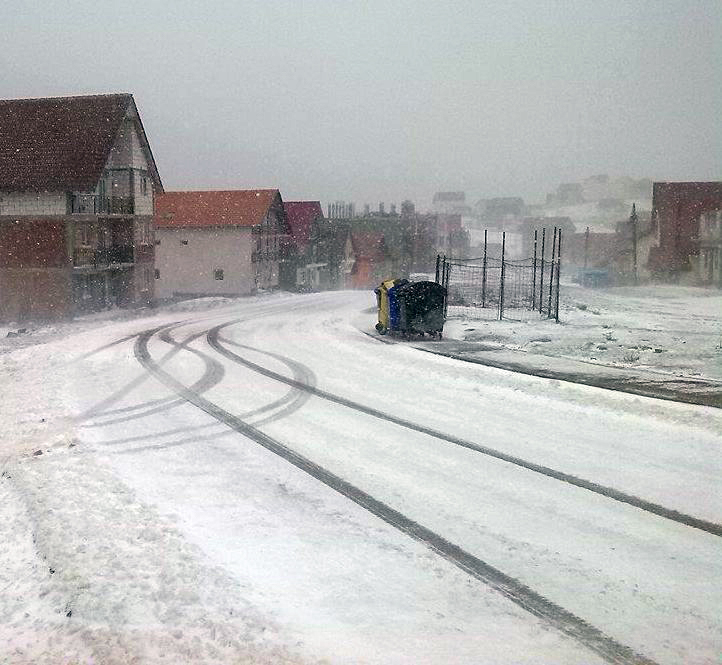 Drumarii au intervenit în Rânca şi pe tronsonul Obârşia Lotrului – Petroşani