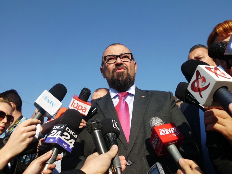 Piedone ajută sinistraţii din Gorj