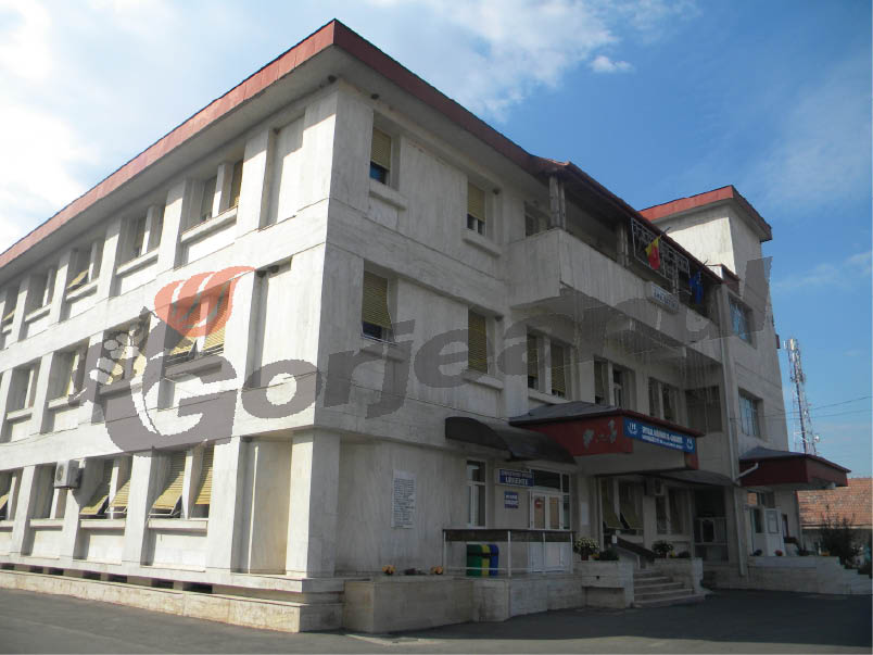 Sexagenară accidentată la Căpreni