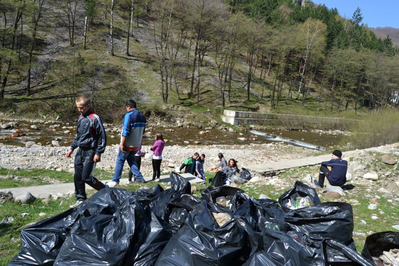 O săptămână altfel, la Clubul Montan White Wolf Baia de Fier