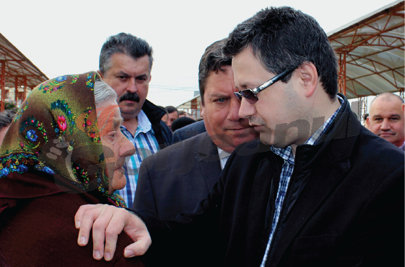 Costoiu îi sprijină pe primarii din Bâlteni şi Baia de Fier