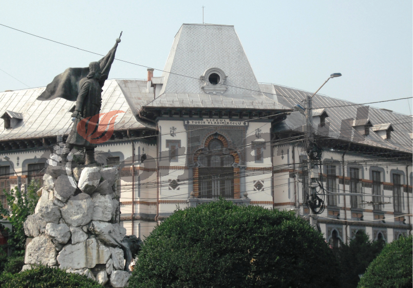 CNTV, calificat la etapa naţională a concursului “Tinerii Dezbat”