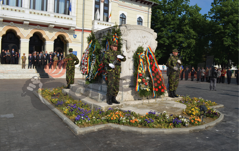Ziua Europei la Târgu-Jiu, cu paradă militară şi muzică de fanfară