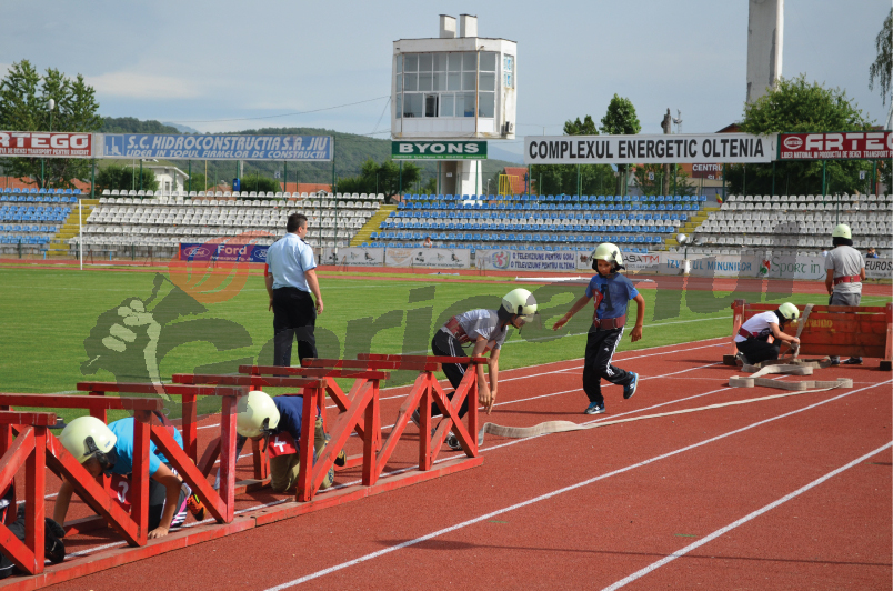Concursurile “Cu viaţa mea apăr viaţa” şi “Prietenii Pompierilor”, la faza judeţeană
