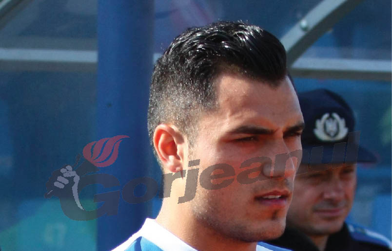 Bratu, out cel puțin o lună