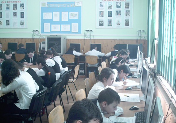 Şase elevi din Gorj, calificaţi la etapa naţională a concursului „Terra”