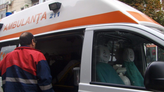 Microbuz implicat într-un accident rutier pe Calea Bucureşti