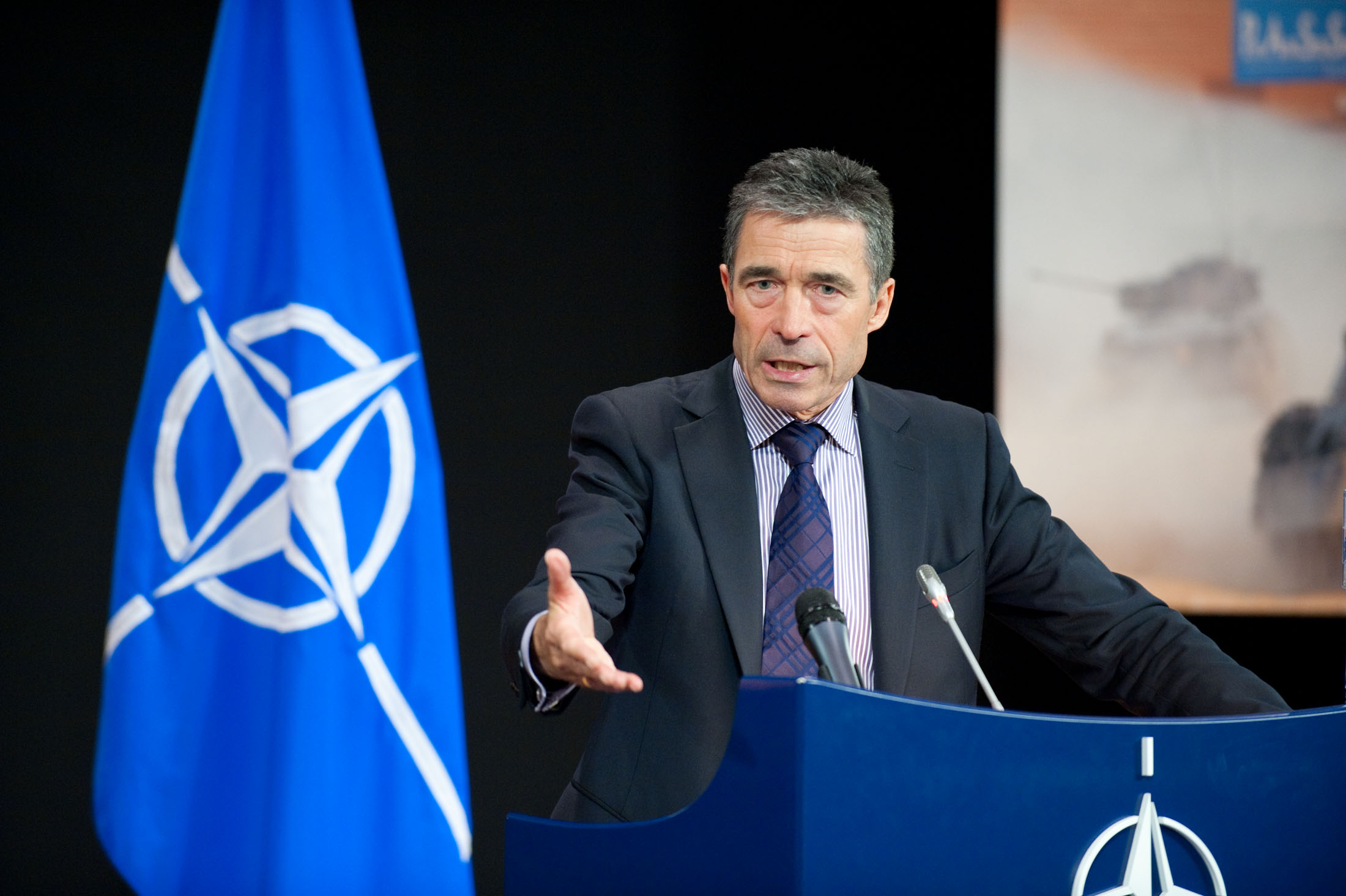 Rasmussen: NATO nu va aduce arme nucleare şi nici trupe substanţiale în estul Europei